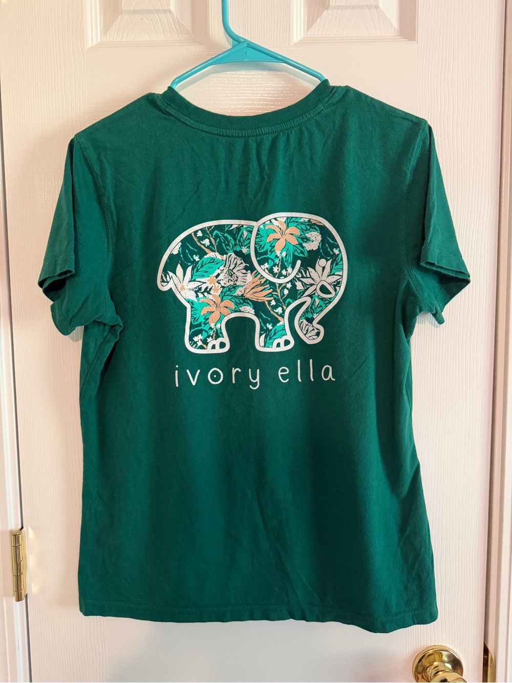 ivory ella Green Floral Elephant Graphic Tee